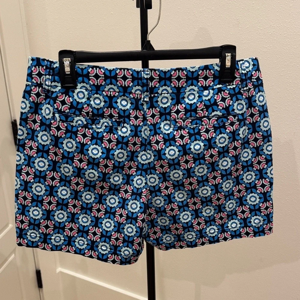Crown & Ivy Blue and Pink Geometric Women's Shorts